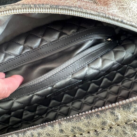 Chanel Matelasse Gold Leather Hand Bag - Picture 6 of 9